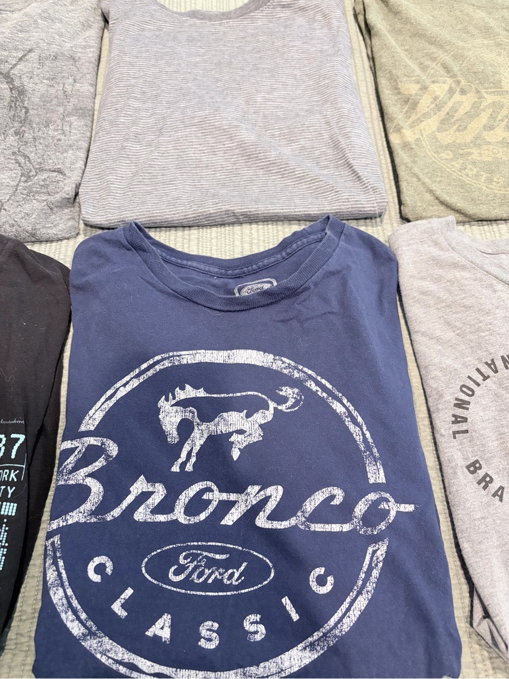 Men’s T-Shirt Bundle Size Medium Aeropostale Ford Bronco Sonoma 6 Shirts - Picture 3 of 7